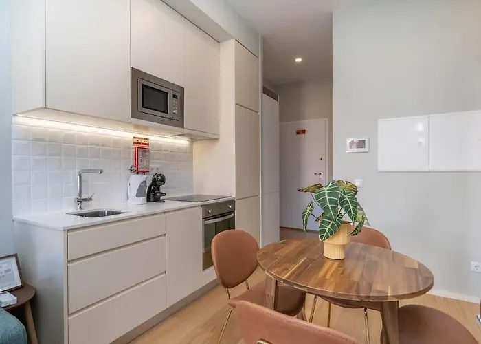 Apartment 31 De Janeiro Flat By Amber Star Rent Porto