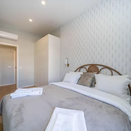 Apartment 31 De Janeiro Flat By Amber Star Rent *